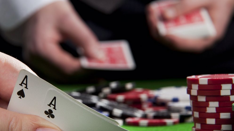 Como começar a jogar poker?